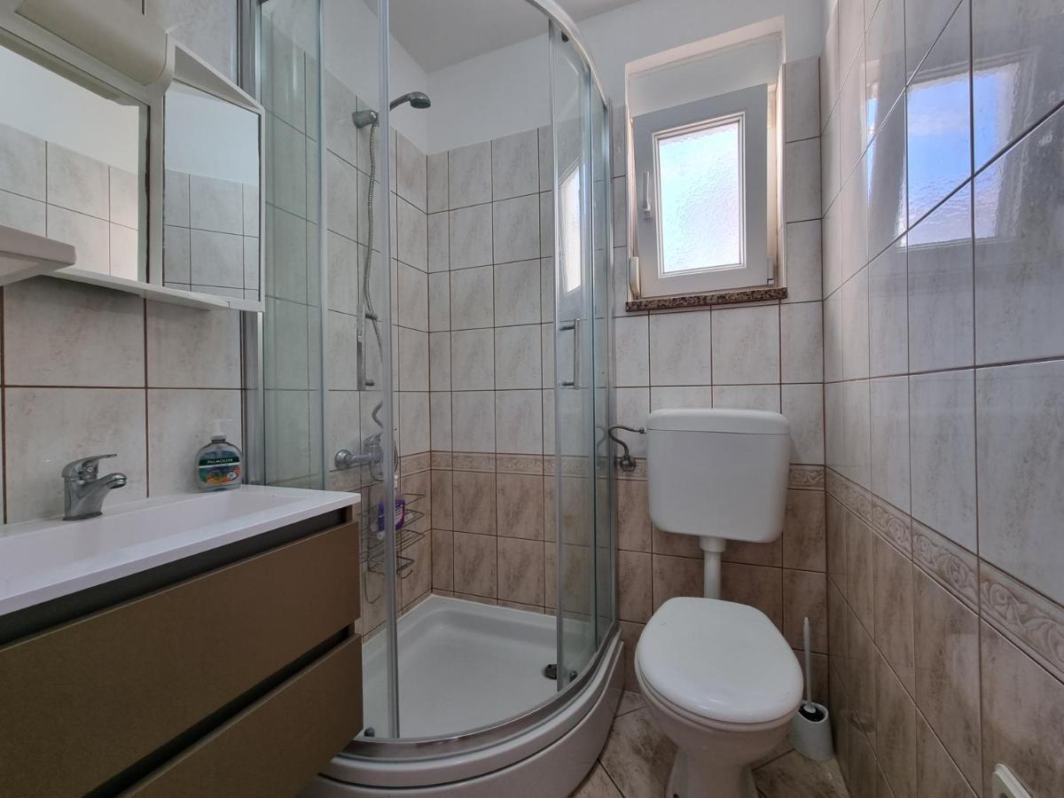 Apartment Aqua Near The City Beach Новалья Экстерьер фото