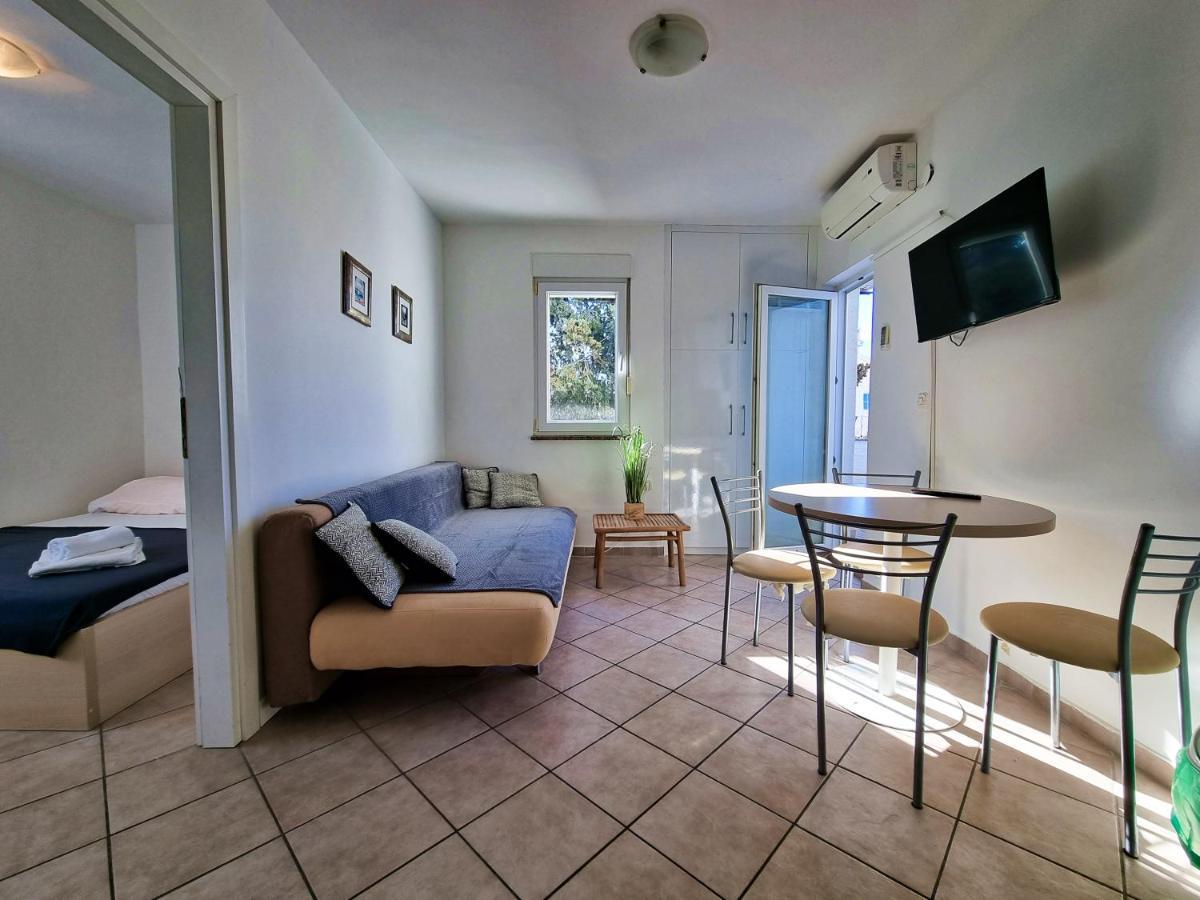 Apartment Aqua Near The City Beach Новалья Экстерьер фото
